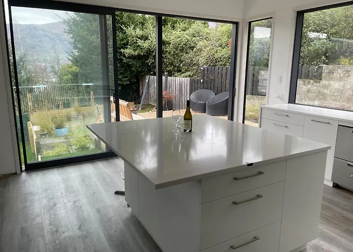 Private Retreat 2 Bedroom